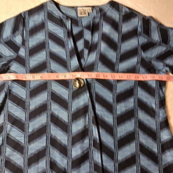 Parsley & Sage, Large, Blue Chevron Top/Wrap, Long Sleeve, Leight Weight, Cotton - Picture 8 of 12